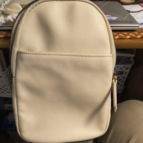 HOBO Cream Backpack - Picture 6 of 6